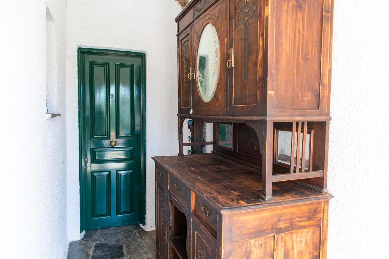 Vagia Traditional, Aegina Island Kültér fotó